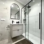 1 Maja - Self Check-in 20h - 300m Train Station