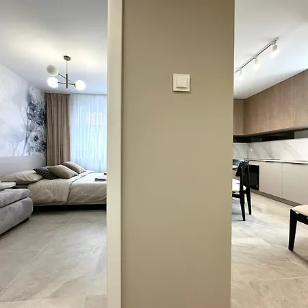 1 Maja - Self Check-in 20h - 300m Train Station * אולאבה