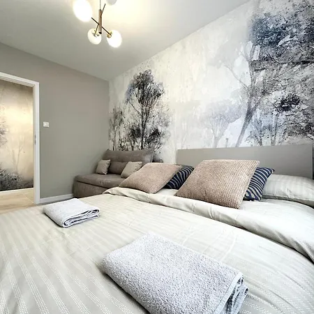 דירה 1 Maja - Self Check-in 20h - 300m Train Station