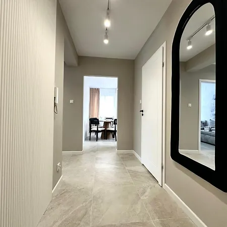 1 Maja - Self Check-in 20h - 300m Train Station דירה