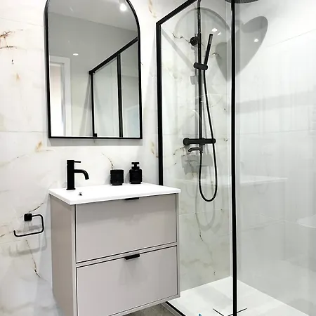 1 Maja - Self Check-in 20h - 300m Train Station Apartment Ohlau