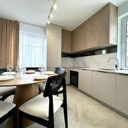 Apartment 1 Maja - Self Check-in 20h - 300m Train Station Ohlau