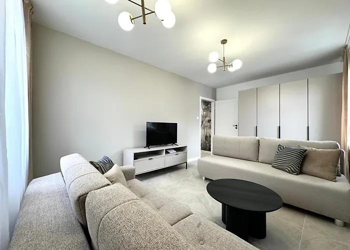 1 Maja - Self Check-in 20h - 300m Train Station דירה