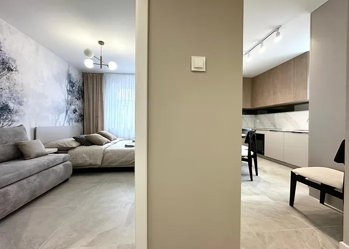 1 Maja - Self Check-in 20h - 300m Train Station * אולאבה