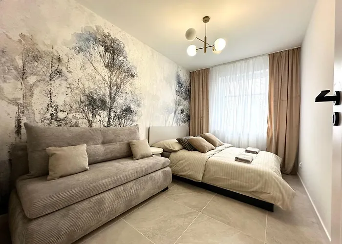 1 Maja - Self Check-in 20h - 300m Train Station *