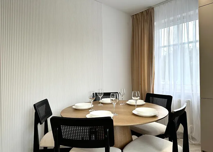 1 Maja - Self Check-in 20h - 300m Train Station * אולאבה