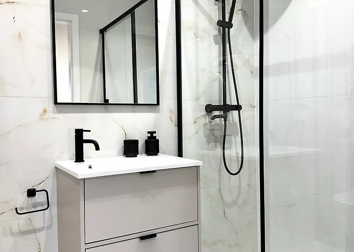 1 Maja - Self Check-in 20h - 300m Train Station דירה אולאבה