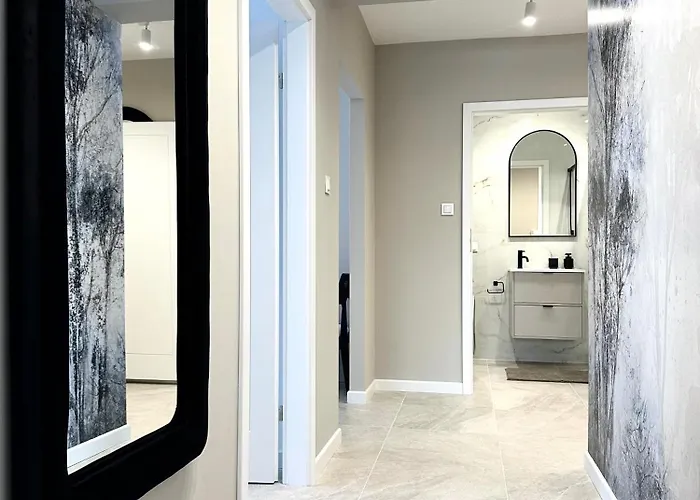 1 Maja - Self Check-in 20h - 300m Train Station דירה אולאבה